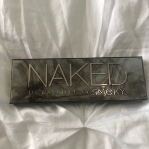 Urban decay naked Smokey palette